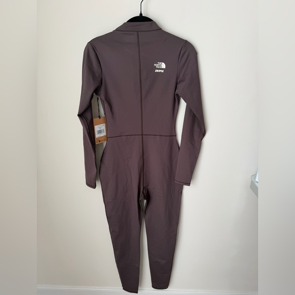 SKIMS x The North Face Dark Brown Phoenix Refina Bodysuit - Picture 6 of 6